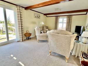 Lounge- click for photo gallery